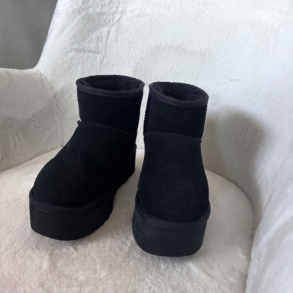 Women's Black Mini Platform Ugg